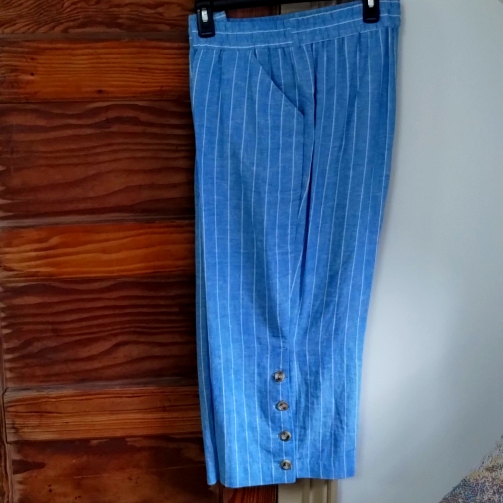 Capri pants